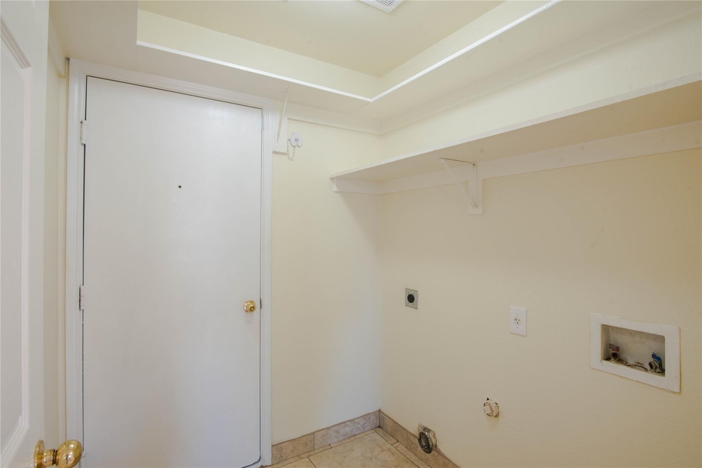 1905 Peppertree Drive - Photo 16