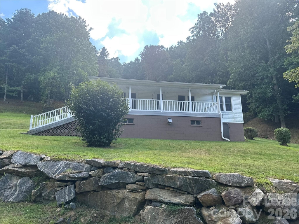 328 Bloody Fork Road - Photo 1