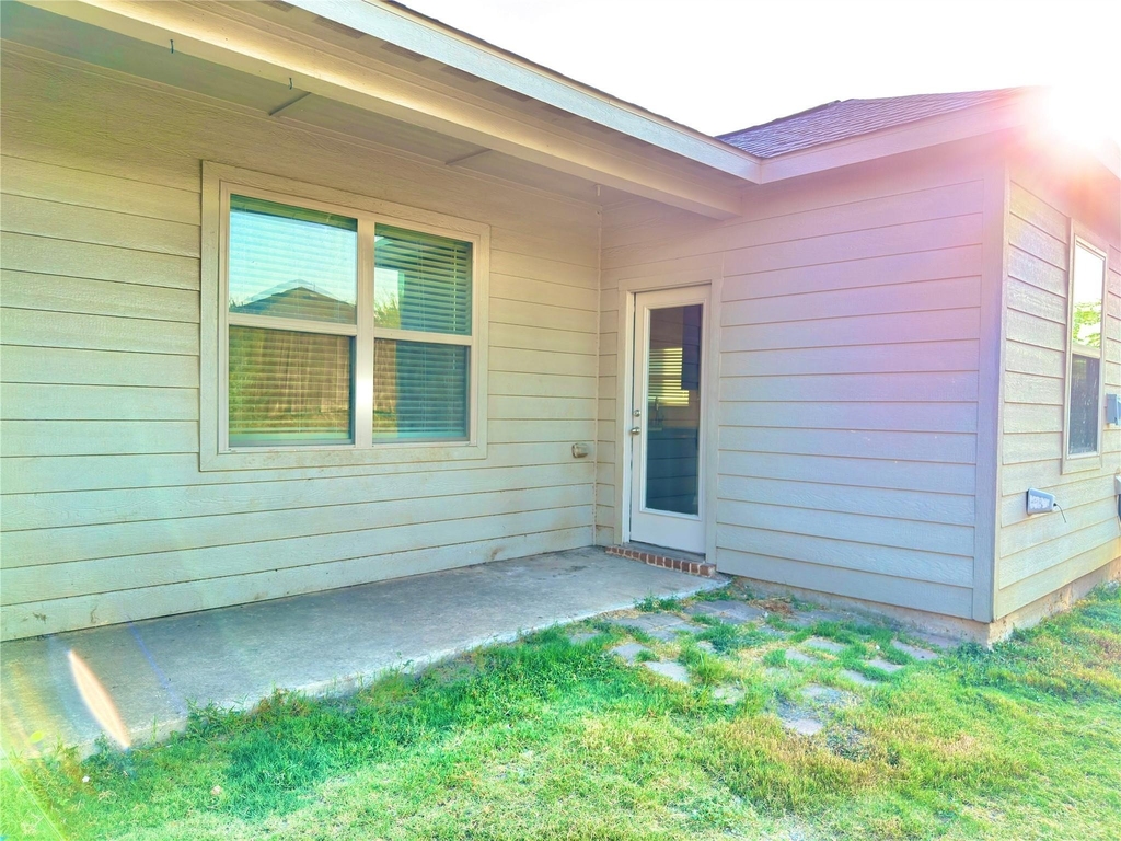 308 Curt Street - Photo 23