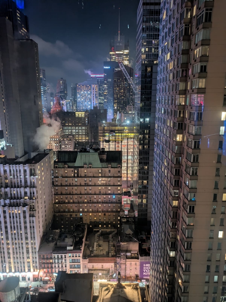 235 West 48th Street - Photo 3