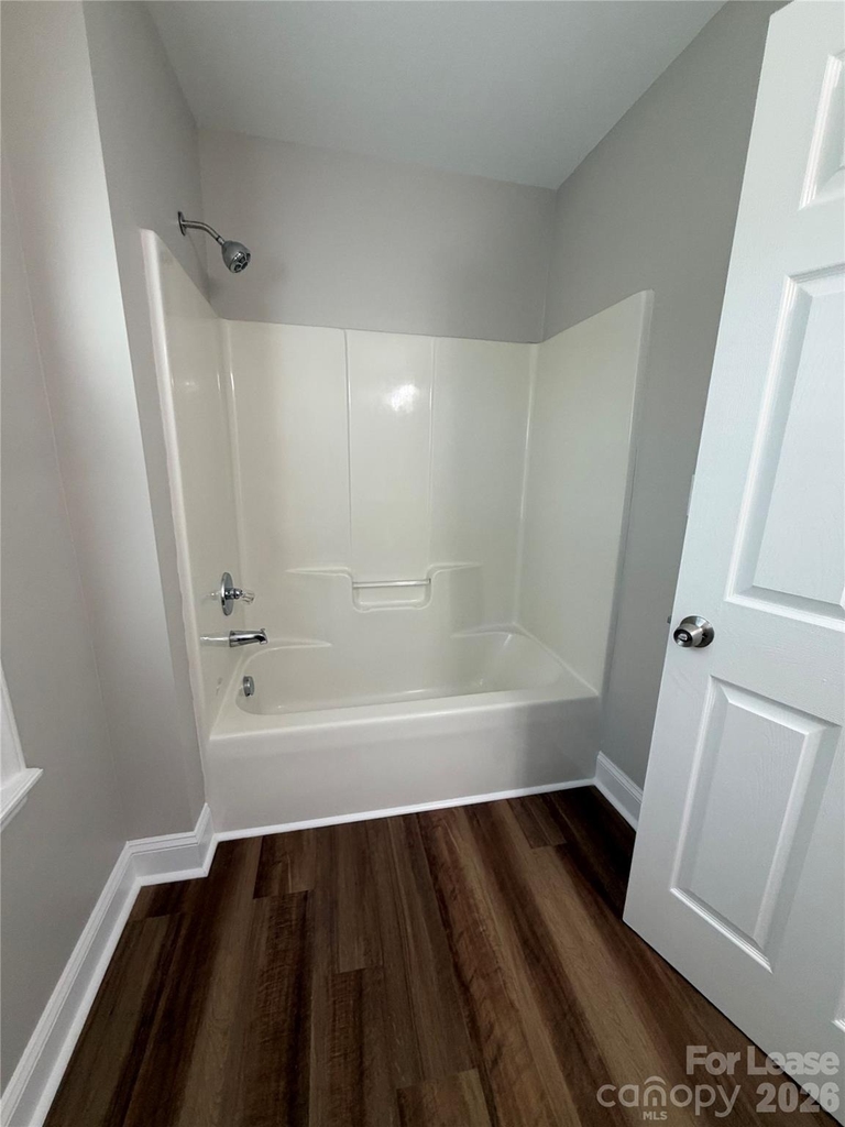 1015 4th Avenue - Photo 18