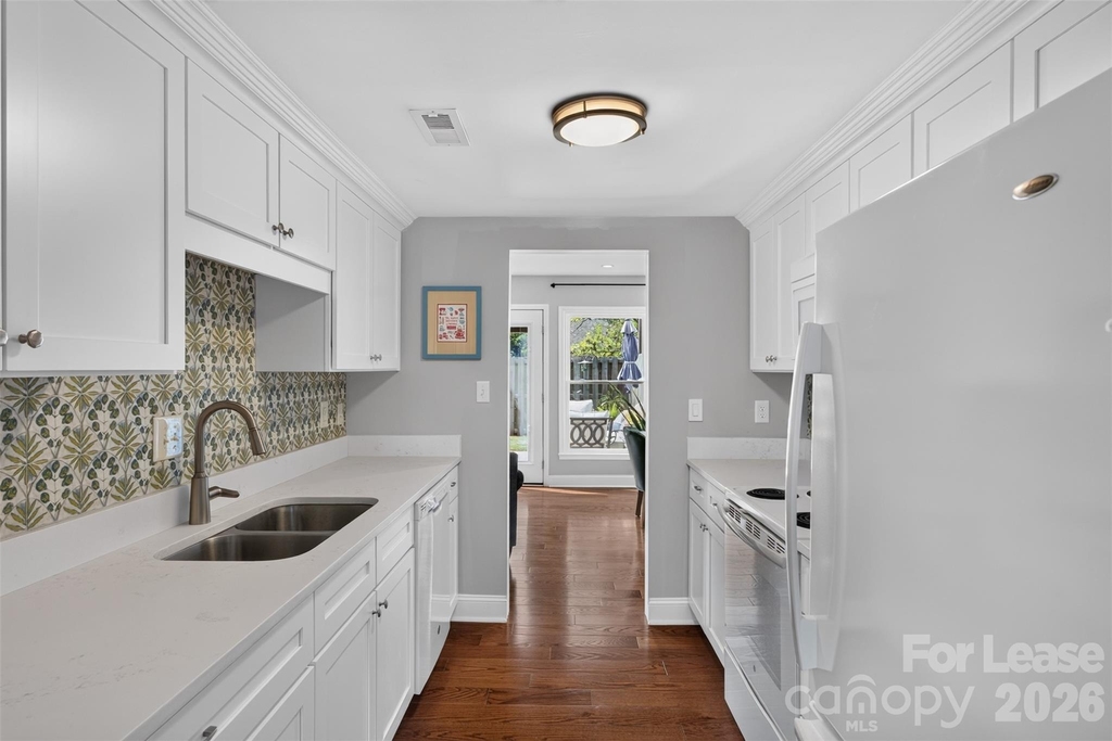8333 Knights Bridge Road - Photo 7