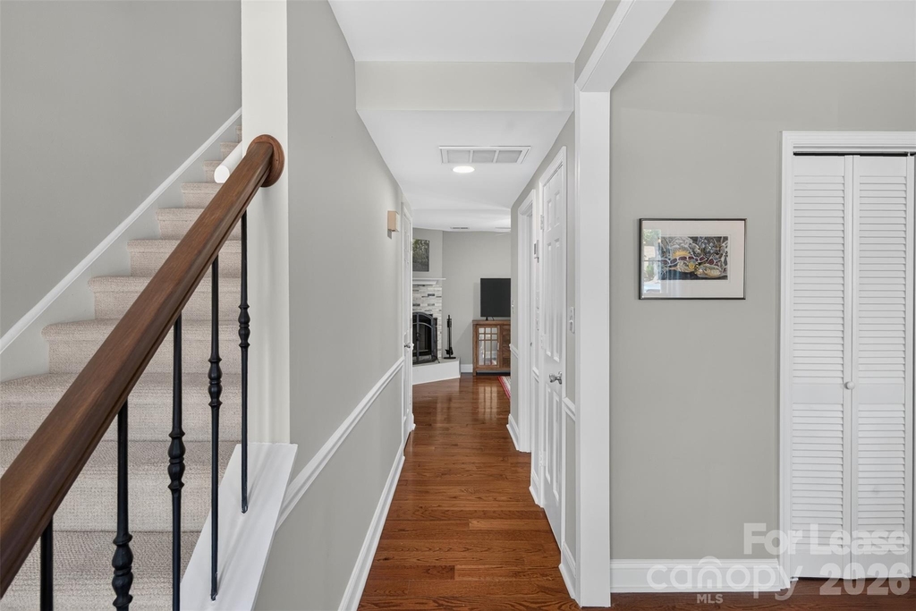 8333 Knights Bridge Road - Photo 12