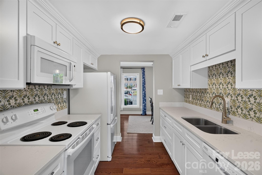8333 Knights Bridge Road - Photo 5