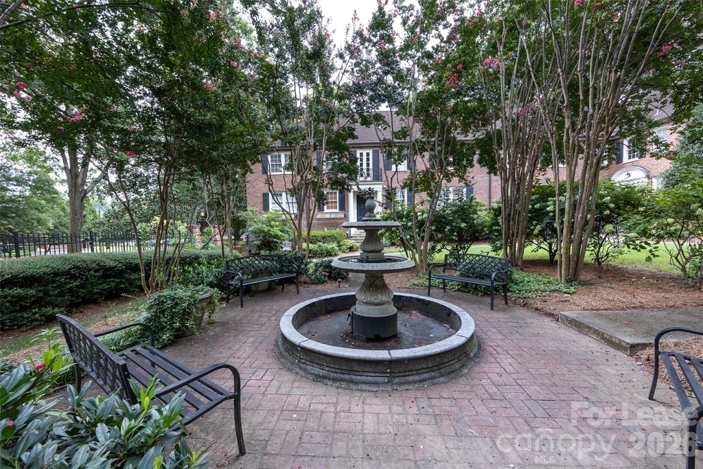 104 Colville Road - Photo 2