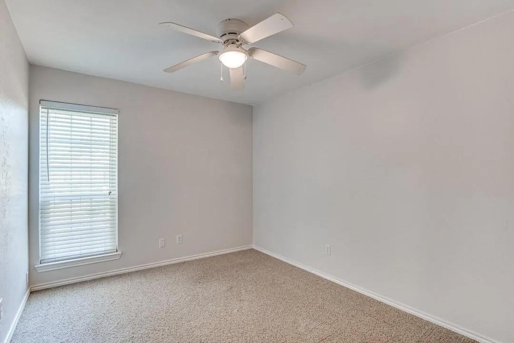 2116 Oak Brook Drive - Photo 12
