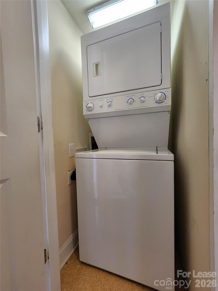 1308 Kenilworth Avenue - Photo 13