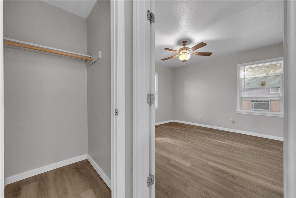 5528 Rickenbacker Place - Photo 24