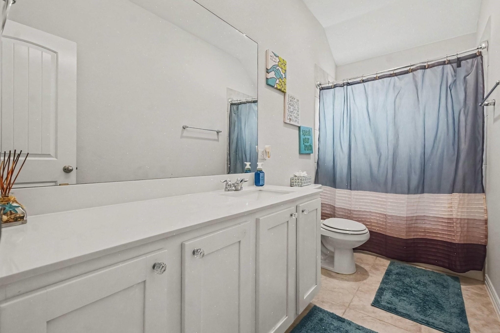 204 Lake Cove Drive - Photo 2