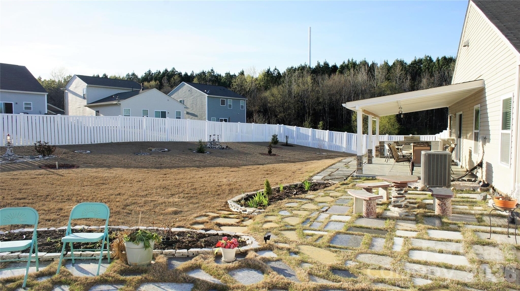 1504 Chilford Court - Photo 22