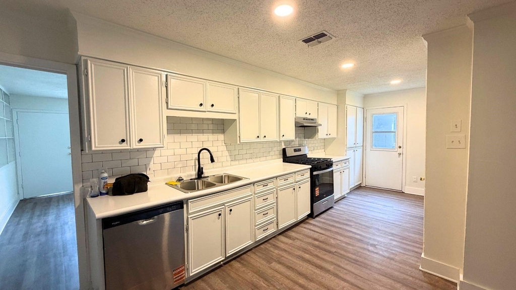 641 Kingridge Place - Photo 3