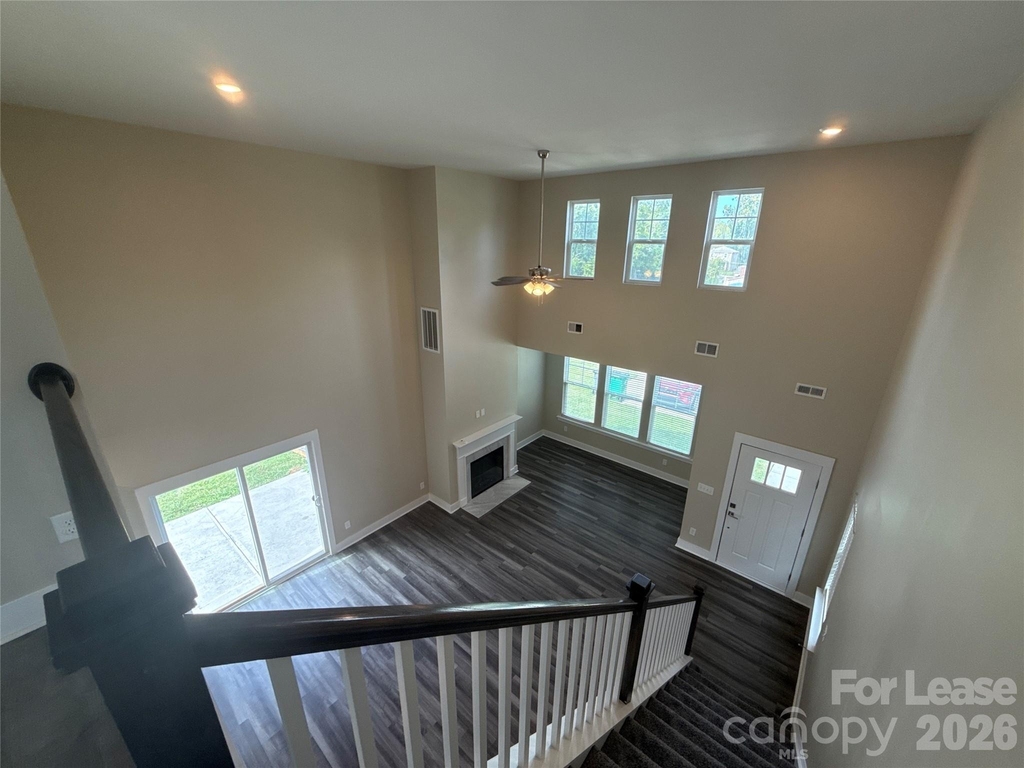 1009 Justice Avenue - Photo 15