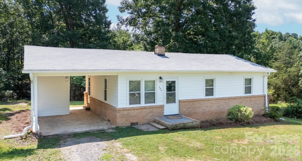326 Gorrell Street - Photo 0