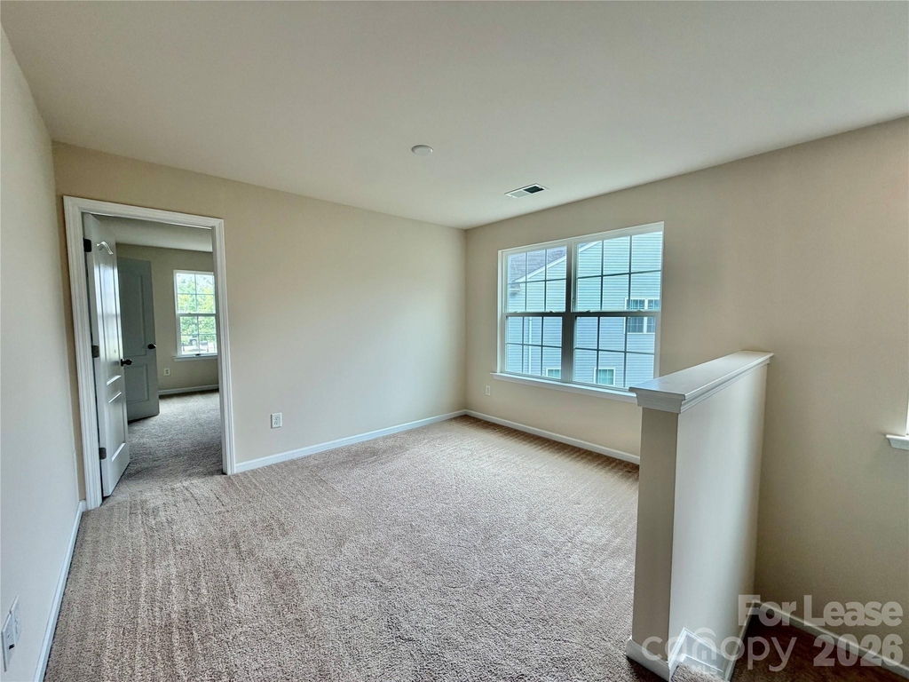 7703 Kelburn Lane - Photo 17