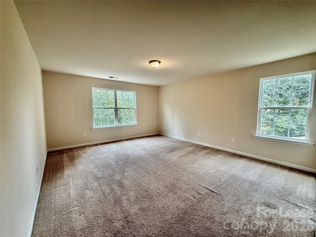 7703 Kelburn Lane - Photo 18
