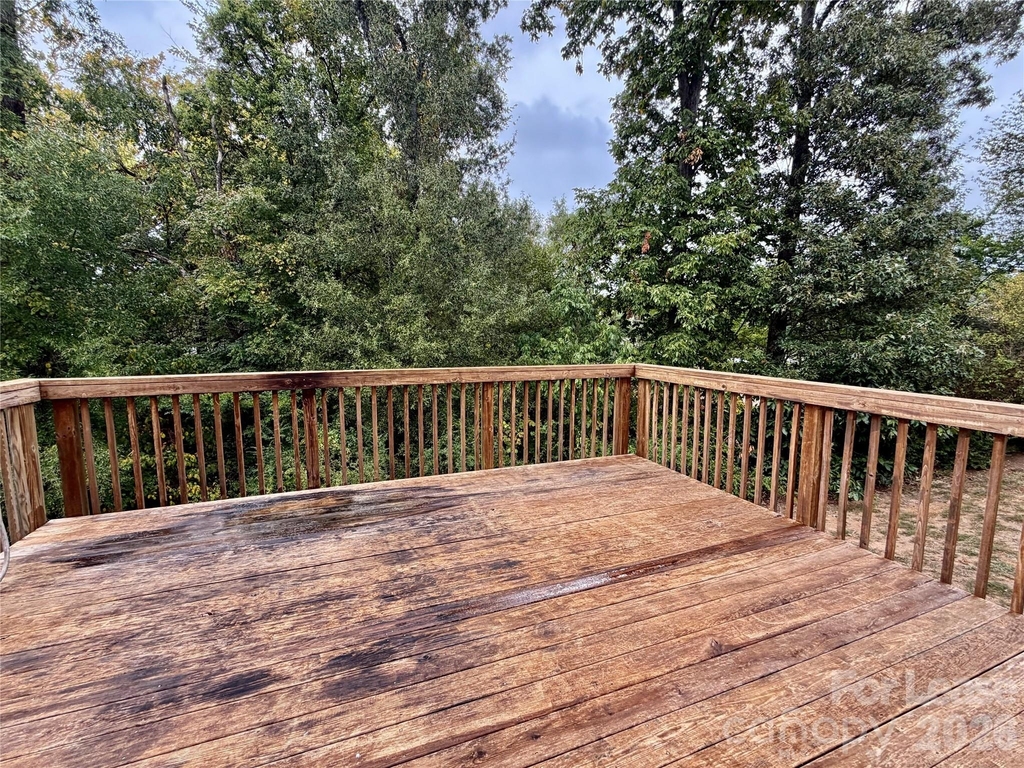 7703 Kelburn Lane - Photo 16