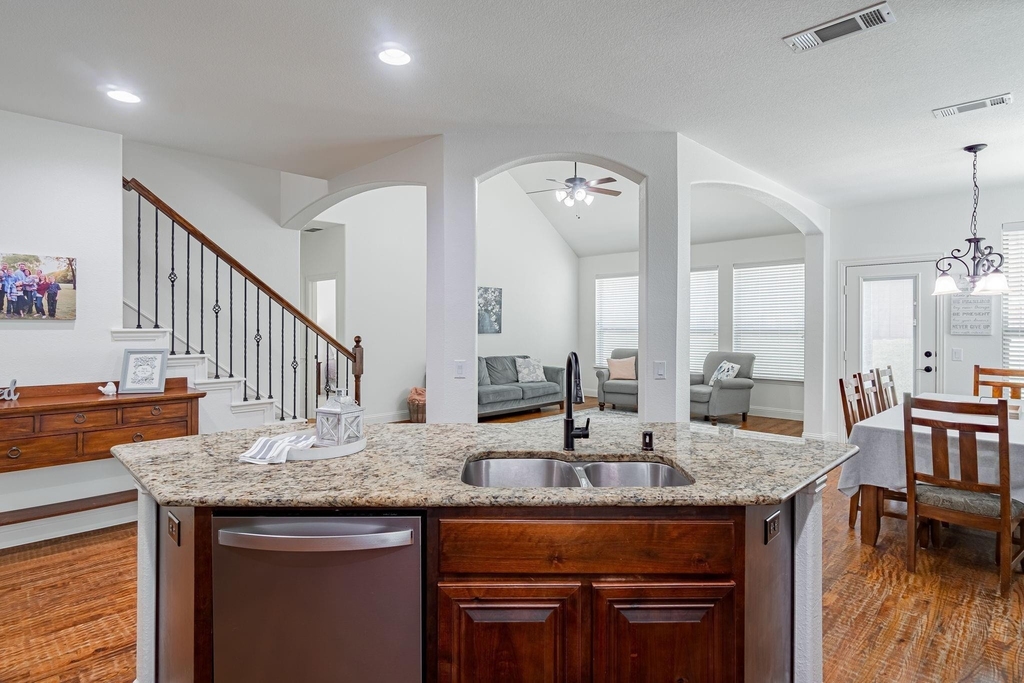 4210 Magnolia Road - Photo 5