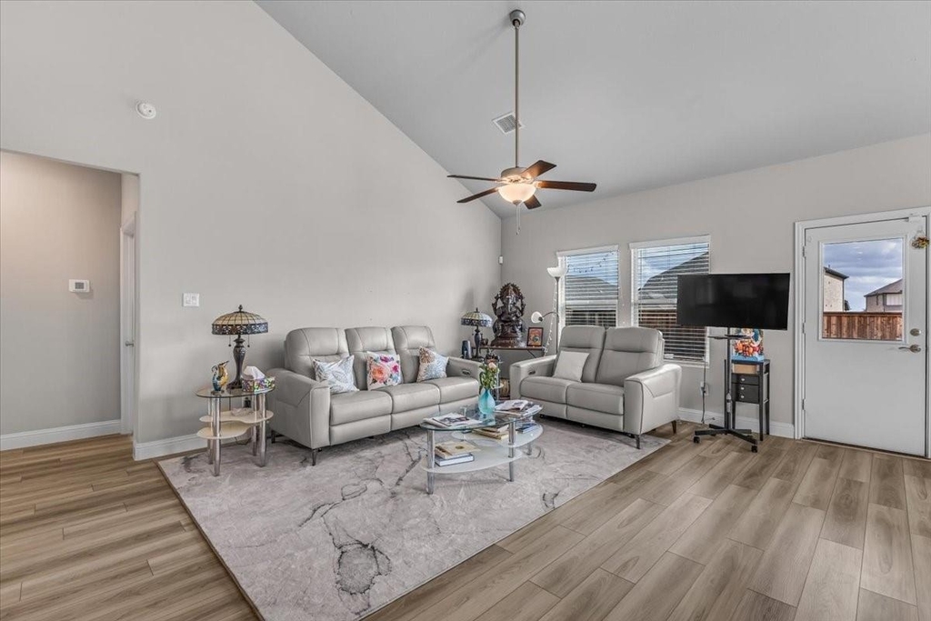5665 Castle Peak Bend - Photo 11