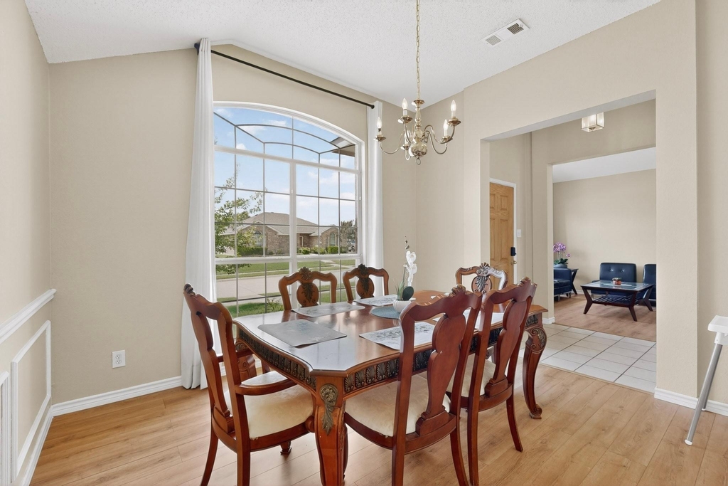 320 Elizabeth Trail - Photo 10