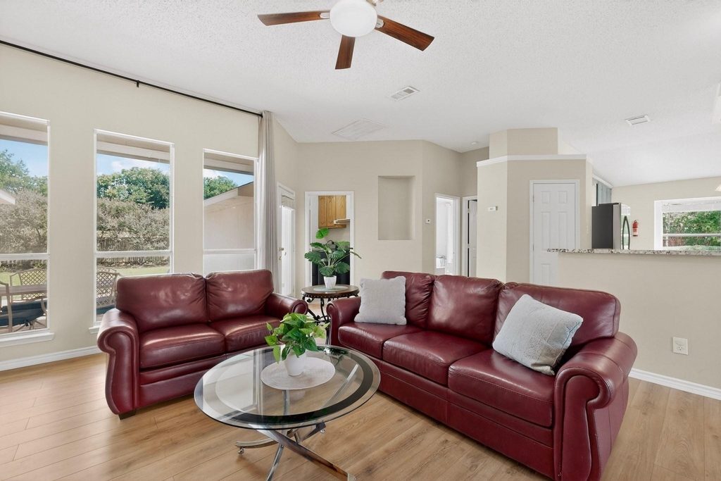 320 Elizabeth Trail - Photo 11