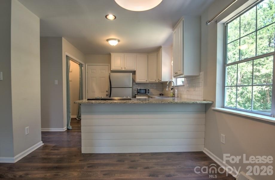 11205 Vintage Lane - Photo 2