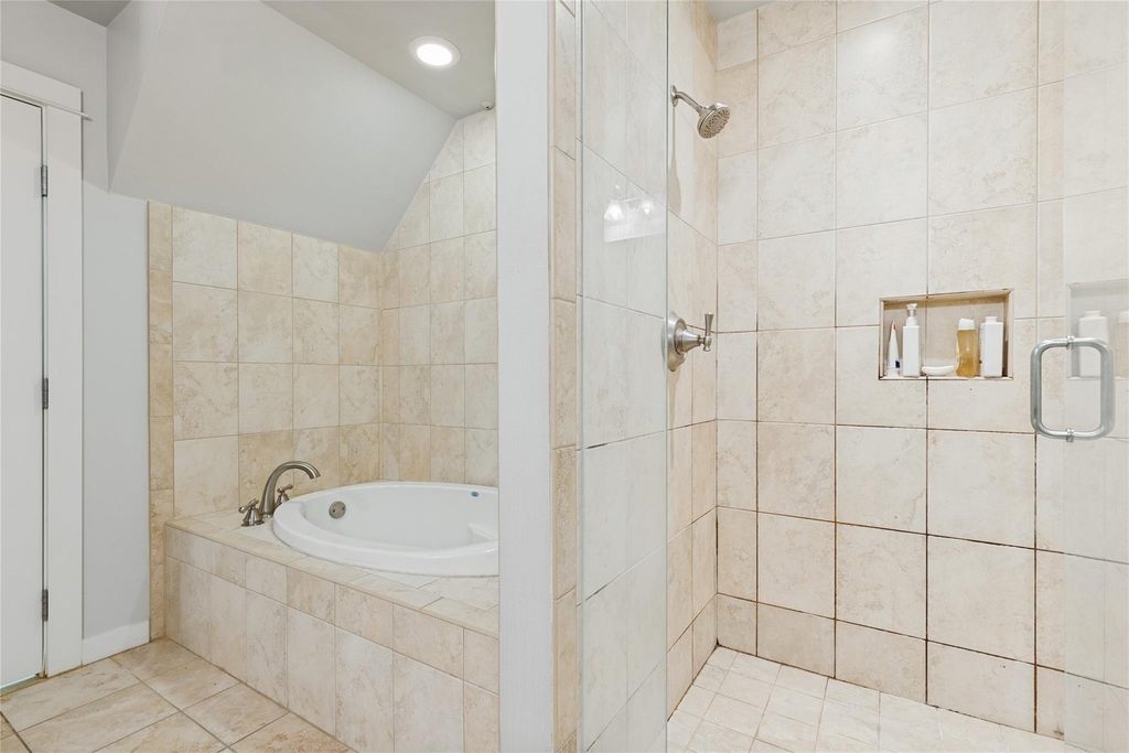 2604 Thomas Avenue - Photo 9