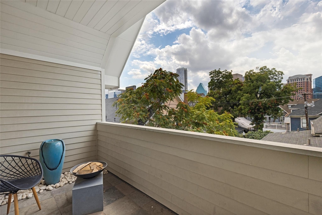2604 Thomas Avenue - Photo 10