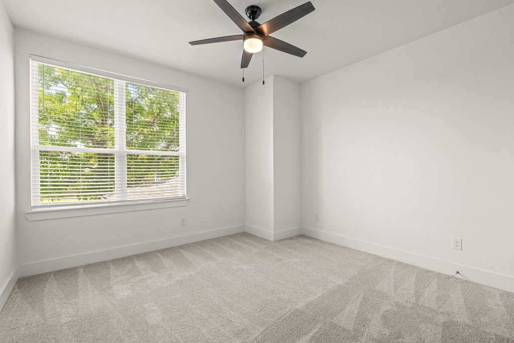 5618 Oaks Lane - Photo 26