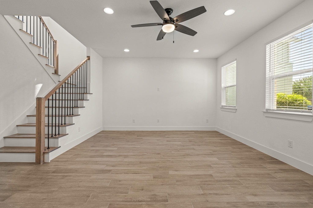 5618 Oaks Lane - Photo 6