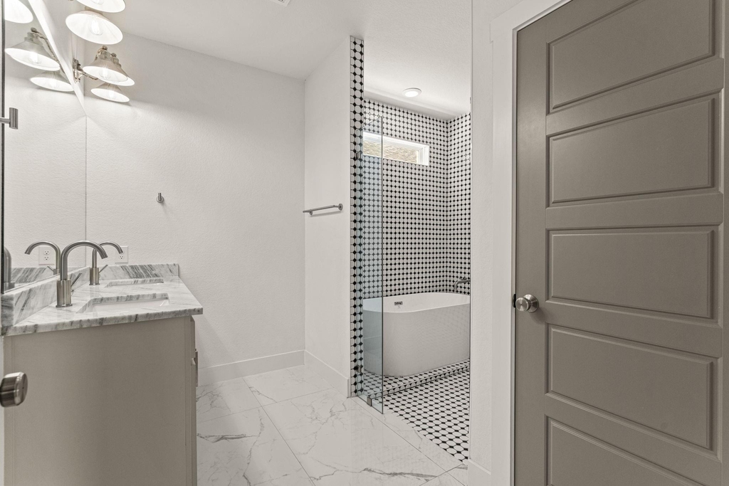 5618 Oaks Lane - Photo 21