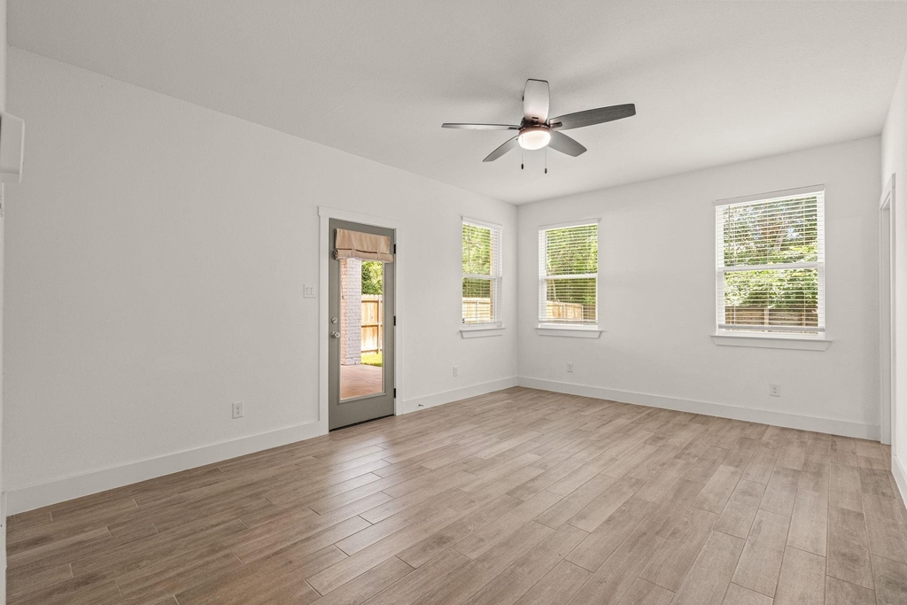 5618 Oaks Lane - Photo 19