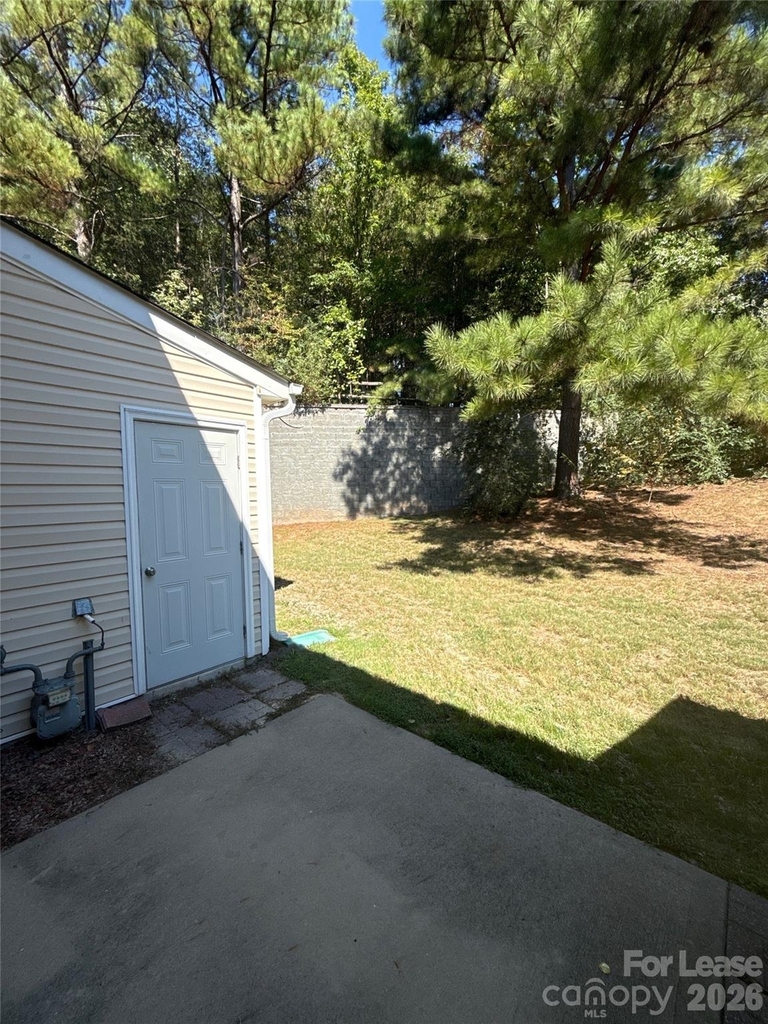 11540 Briddle Hall Court - Photo 12
