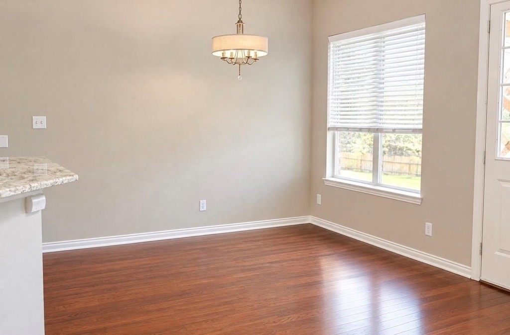 2043 Chevella Drive - Photo 3