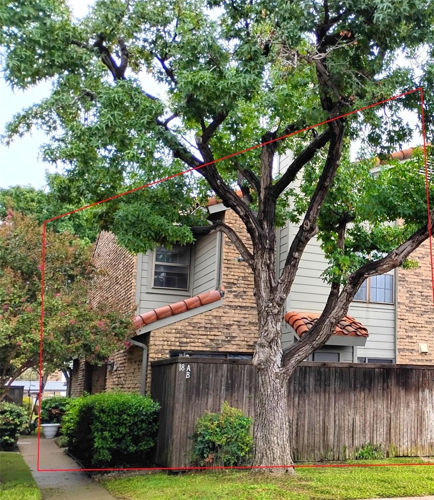 14800 Enterprise Drive - Photo 0