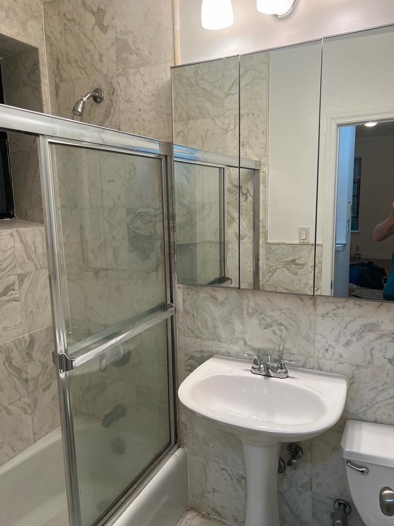 East 83rd Street - Photo 2