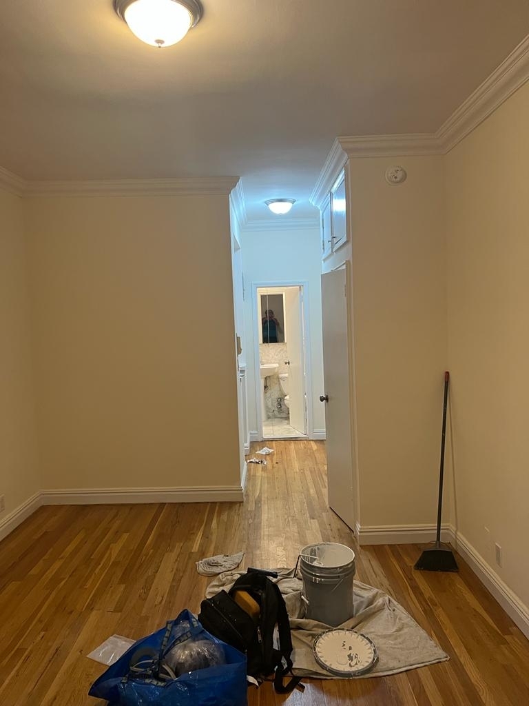 East 83rd Street - Photo 3