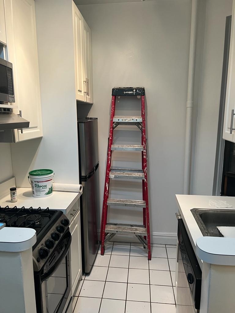 East 83rd Street - Photo 0