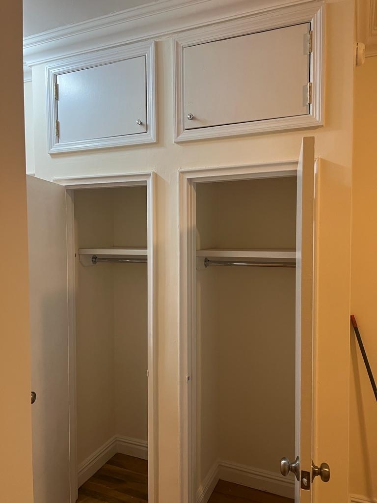 East 83rd Street - Photo 4