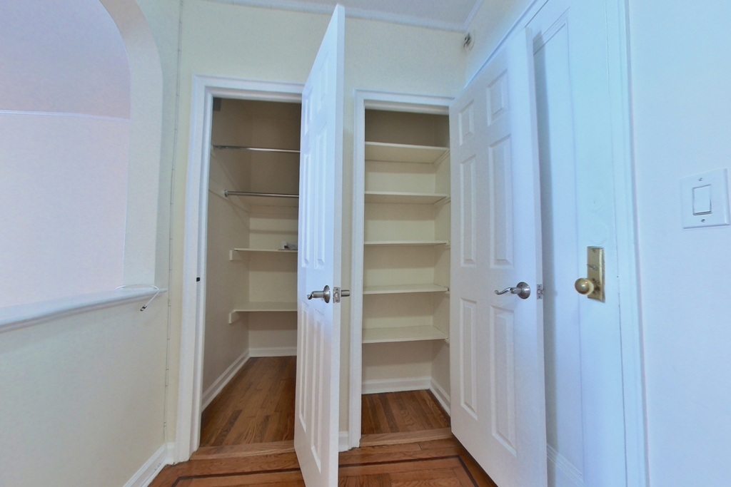 East 24th Street - Photo 5