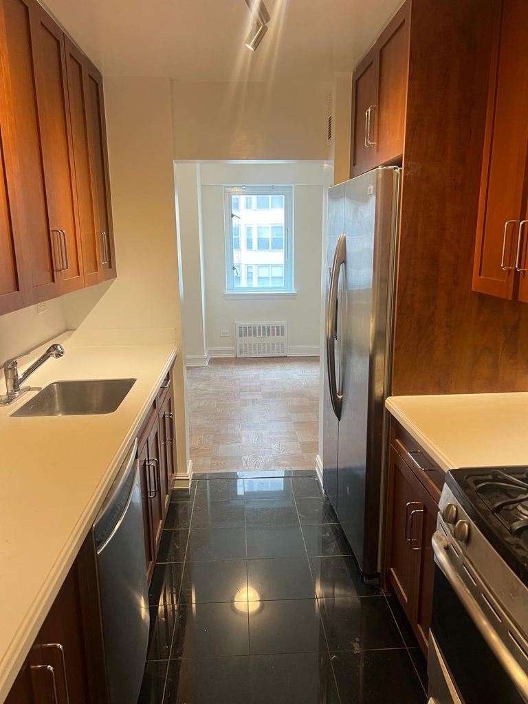 East 71st Street - Photo 0