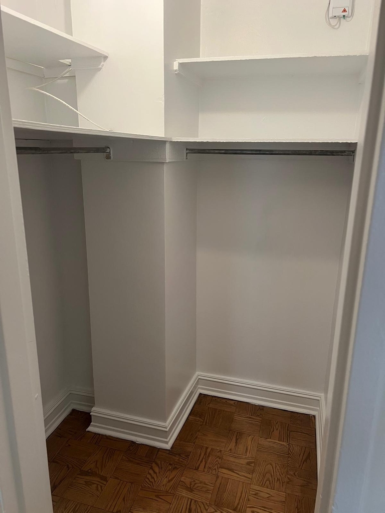 East 71st Street - Photo 9