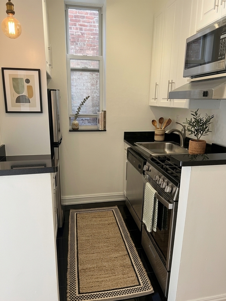 East 83rd Street - Photo 2