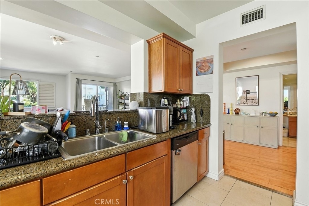 1241 S Westgate Avenue - Photo 10