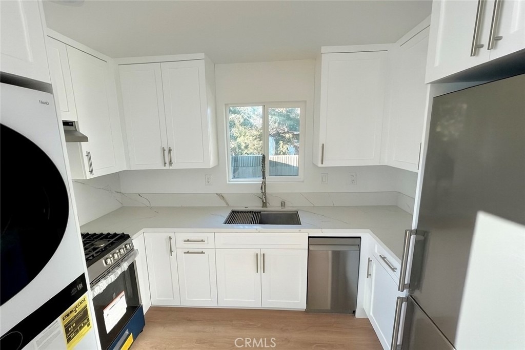 1133 E Geraldine Avenue - Photo 5