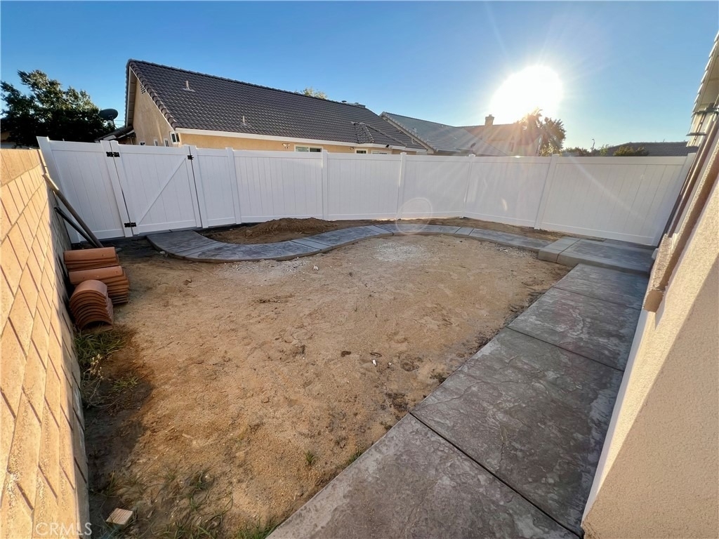 1133 E Geraldine Avenue - Photo 20