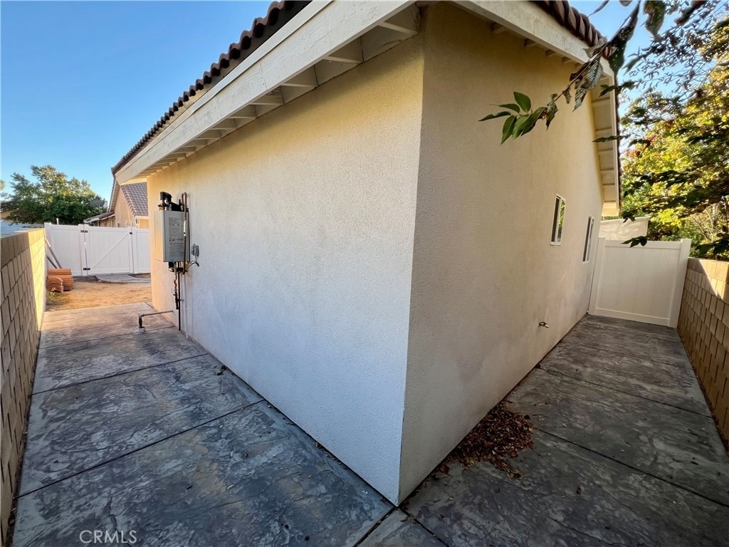 1133 E Geraldine Avenue - Photo 22
