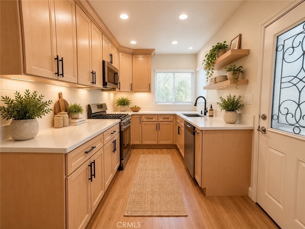 1434 E Sandison - Photo 12