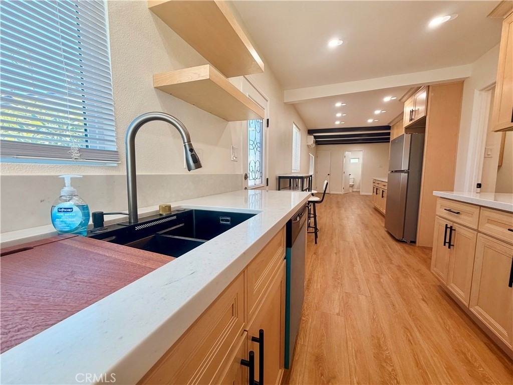 1434 E Sandison - Photo 15