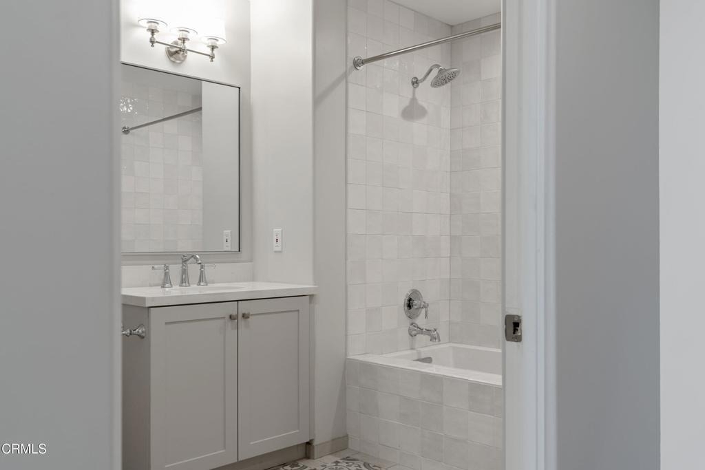 533 E Union Street - Photo 13