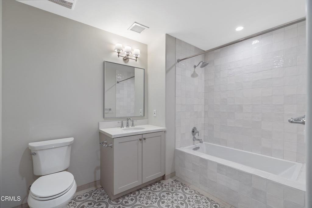 533 E Union Street - Photo 12